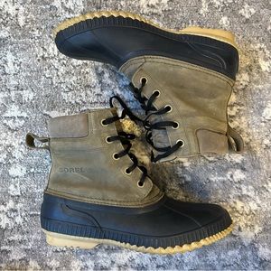 Sorel waterproof leather and rubber duck boots